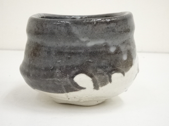 道具 ] - 道具 水野鉐一造 黒織部御題晴茶碗（共箱） | ネットショップ